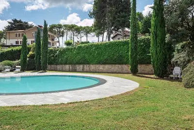 Image de Appartement vintage à Mombaroccio avec piscine partagée