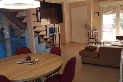 Villa 3 Ch. avec Jardin, Piscine, Parking et Plage à 400m – Sète