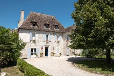 Image de Manoir rustique 7 ch 7 sdb piscine spacieuse privée