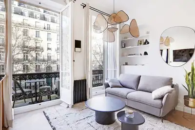 Image de A Urban & Designed 1-Br Apartment in Opéra