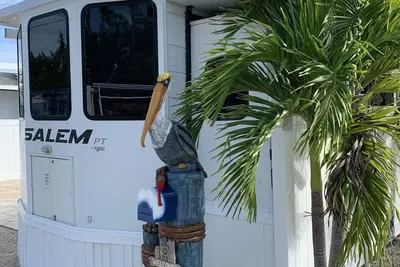 Image de R & R in Paradise