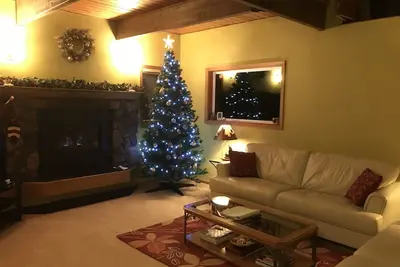 Image de 2 Br & Loft, Quiet space surrounded by trees with sauna!