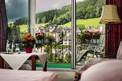 Image de Double room with balcony-Wilzenberg side