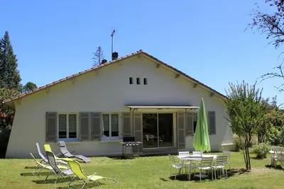 Image de Maison restaurée avec jardin, proche de Périgueux, 2 chambres, Wifi, à 16 km de Brantôme