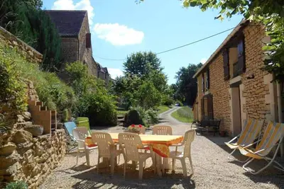 Image de Charmante maison indépendante avec jardin, proche de Sarlat, Dordogne, idéale pour 6 personnes