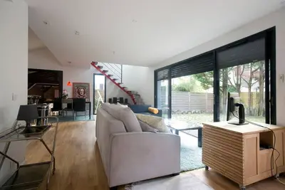 Image de Maison 3 chambre avec jardin proche plages, forĂŞt et commerces.
