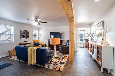 Image de Gorgeous Chilkat Tower #2 2br Condo, downtown