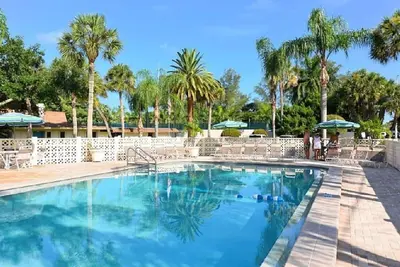Image de Spacious ~ Private Beach~Shuffleboard~Pool
