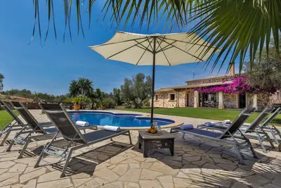 Image de Beautiful stone finca in quiet surroundings with lovely pool and lawn garden