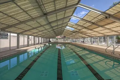 Image de V 19-20| 2 Homes * Pool * Hot Tub * Pickleball * Ping Pong
