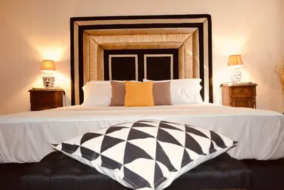 Neaiton Suite
