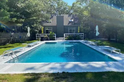 Image de Sunny E Hampton Home, Heated Pool, Near Beach/Town