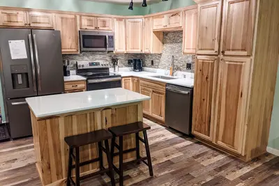 Image de Big Bass Bungalow @ Lake Ivie. 1bd/1ba Barndominium. Covered Boat Parking