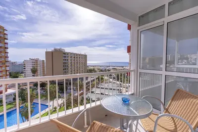 First line Beach, Pool, Puerto Marina.