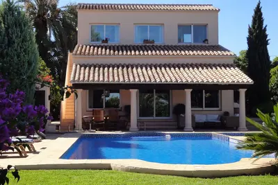 Image de Luxury 4 bed 4 bath villa with pool from owner