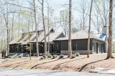 Image de Beautiful Home on Hole 5 of the Gctn - Stay here for the Ncaa Golf May 16-20