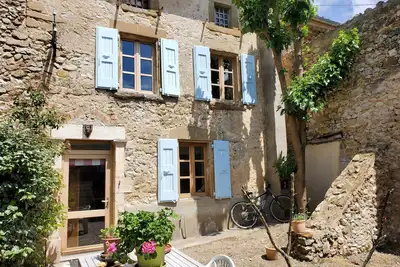 Image de Maison de caractère au pied du Vercors, piscine