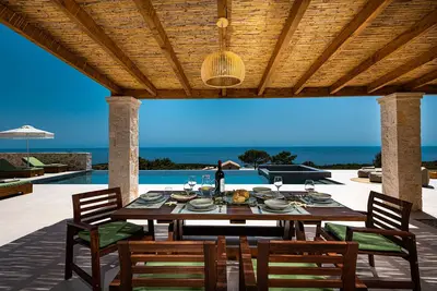 Image de Terra Lucis Mountain Residences\/ Aether Villa