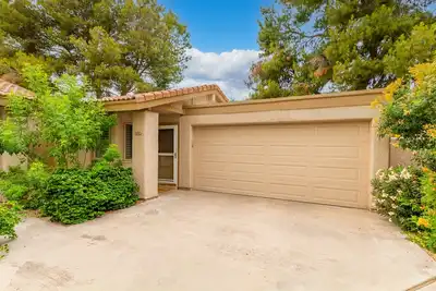 Image de Near Old Town and Scottsdale Fashion Square, 2 bedrooms, 2 baths, sleeps up to 4