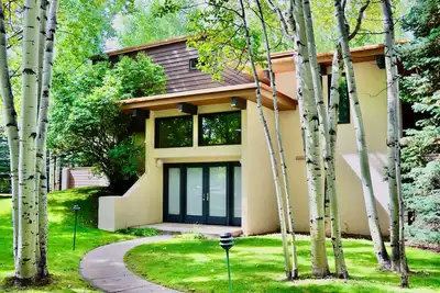 Image de Aspen West End Sanctuary 4878 sf. Permit #071906
