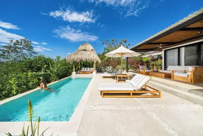 Image de 3 bedrooms Ocean View Home in Playa Grande