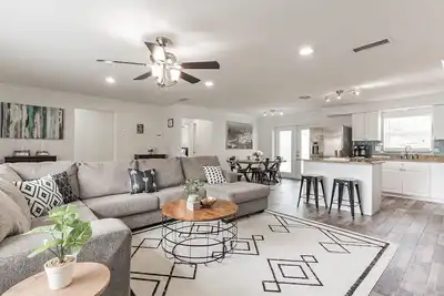 Image de Spacious 3 Bedroom House - Near Clearwater Beach, Pets welcome