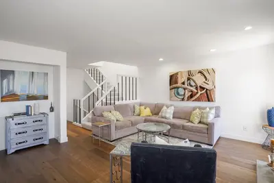 Image de Oceanview Home with the Surf & Sand Lifestyle! ! !