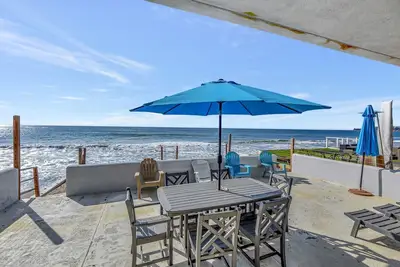 Image de Ocean Front - Stunning Views! Central Ac and Heat!