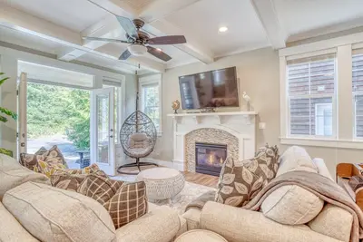 Image de Family Friendly Hot Tub Home in the Nedonna Beach neighborhood of Rockaway Beach