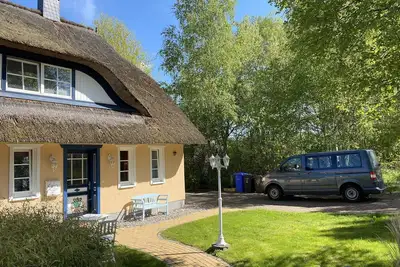 Image de For families, friends, children. Large garden, 4\/5 bedrooms, fireplace. Central!
