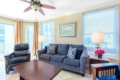 Image de Beautiful 3br/3ba Corner Unit at Legacy Tower 1 – Gulf Views, Spacious Comfort – Lt1-408