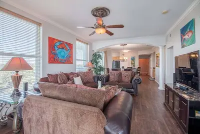 Image de Beautiful 3br/3ba Corner Unit Overlooking the Gulf – Legacy Tower 1, Unit 808 – Stunning Views