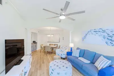 Image de Beautiful 2 Bedroom, 2 Bathroom Condo with Balcony Overlooking the Gulf of Mexico
