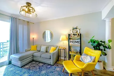 Image de Beautiful 2 Bedroom / 2 Bathroom Condo with Gulf Views – Legacy Tower Ii, Unit 406