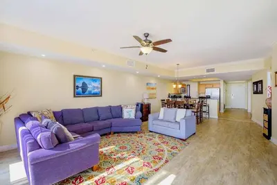 Image de Beautiful 3 Bedroom / 2 Bathroom Condo Overlooking the Gulf S-806