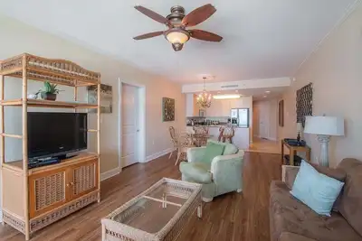 Image de Sea Breeze 607: 2 Br, 2 Ba Condominium in Biloxi, Sleeps 6