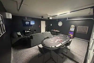 Image de A family friendly home, with a touch of casino!