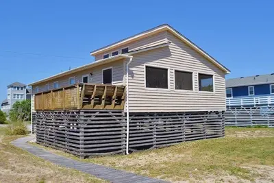 Image de The house that has a great layout for two families to fit comfortably!