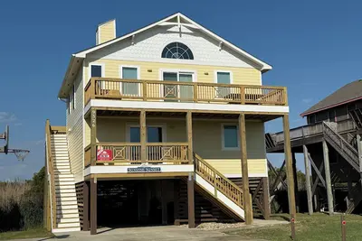 Image de This home is nicely decorated, well maintained and offers something for everyone in the family.