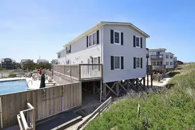 Image de This cozy townhome has everything you need for an enjoyable and relaxing Outer Banks vacation.  