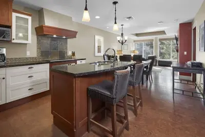 Image de Star Suite -2 Bedr /2 bath condo with 3 fireplaces