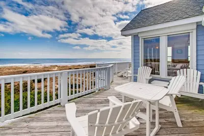 Image de Summer Savings - Oceanfront Carolina Dreamin’ w Pool, Hot Tub, Elevator, Game Rm