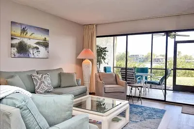 Image de Midnight Cove ll - Ground Floor, Water Views, Deeded Beach Access! 113a