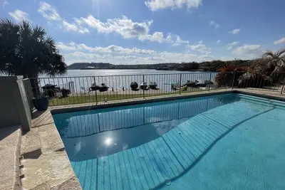 Image de Awesome Horseshoe Bay getaway!