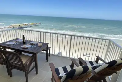 Image de Aruba 803 -Brand new in 2021 -  3 Br Direct Oceanfront Condo - Fantastic Balcony