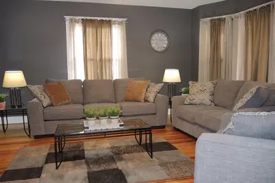 Image de Chestnut Ridge Under 5 minutes to All Star Village, New renovation in Oneonta