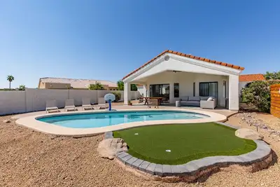 Image de Western Hills-Private Pool-Putting Green-Games & more!