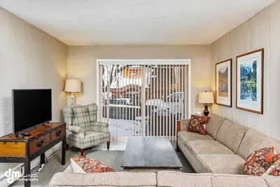 Image de Best Downtown Anchorage Location - Two Bedroom Apartment