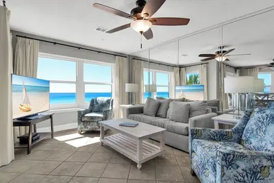Image de Gulf Front, Beach Chair Service, Balcony