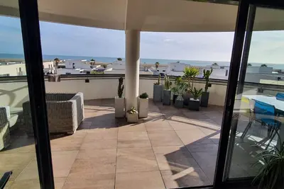 Image de Superbe appartement Ă 100 m de la plage piscine et vue mer 4odys304c